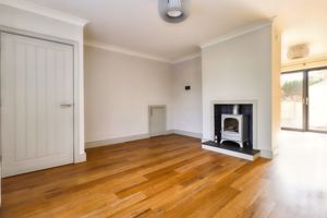 Lounge- click for photo gallery